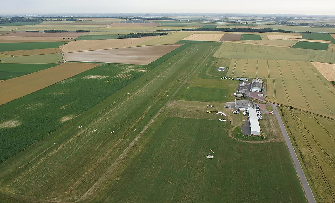 Aérodrome LFQD 4